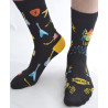 Chaussettes-les-petits-caprices-asymétriques-rock-et-festival-profil