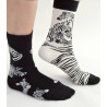 Chaussettes-les-petits-caprices-asymétriques-zébres-mixte-profil
