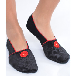 Chaussons-velours-imprimé-les-petits-caprices-flor-noir-rouge-avant