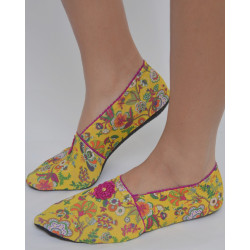 Chaussons-light-imprimé-les-petits-caprices-Lilaya-pink-profile