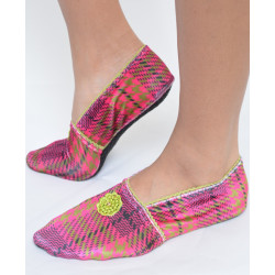 Chaussons-velours-imprimé-les-petits-caprices-harrowsquare-green-salad-profil